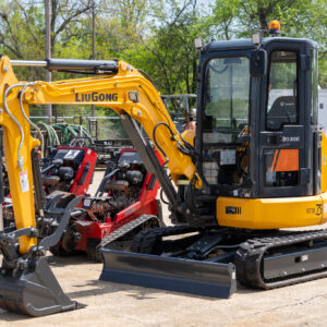 EXCAVATOR, MINI, 4 TON