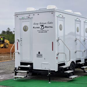 LUXURY RESTROOM TRAILER 4 STALL